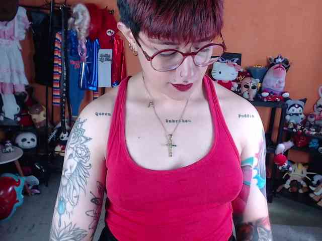 MissMia webcam