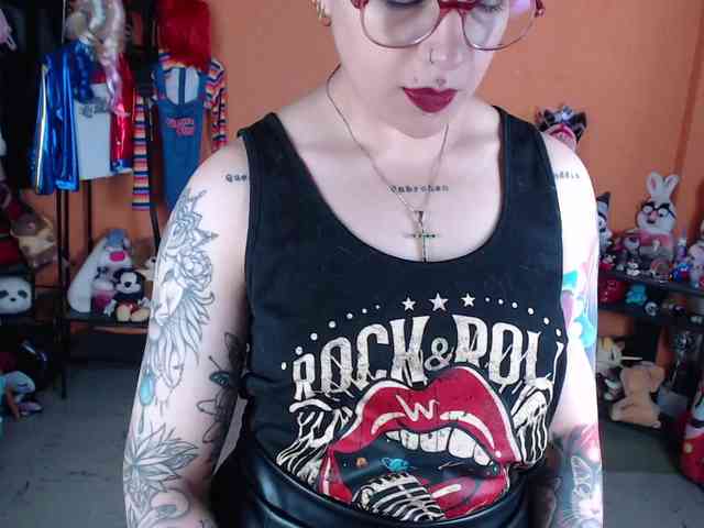 MissMia webcam