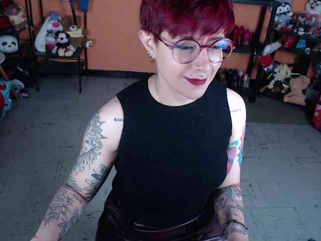 MissMia webcam