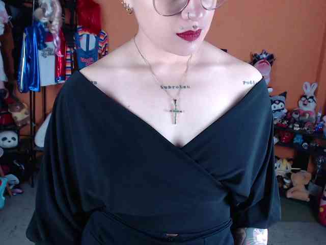 MissMia webcam