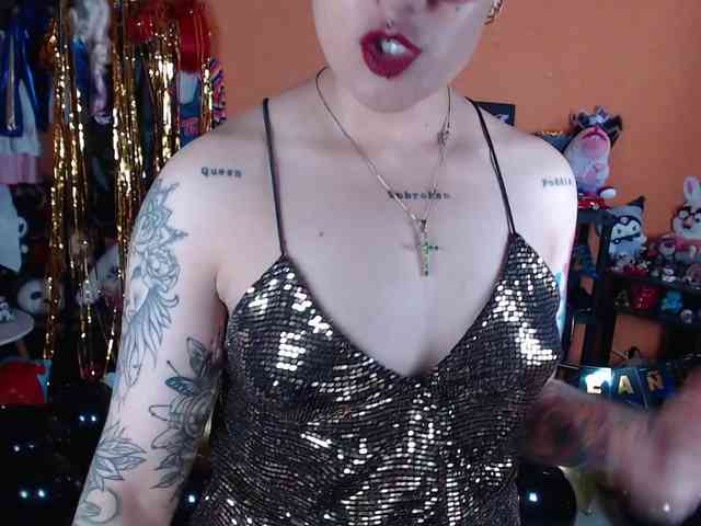 MissMia webcam