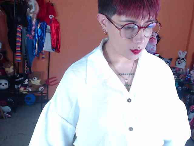 MissMia webcam