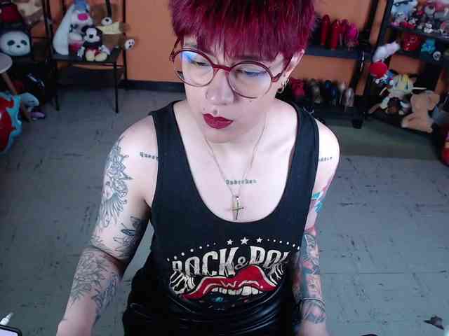 MissMia webcam