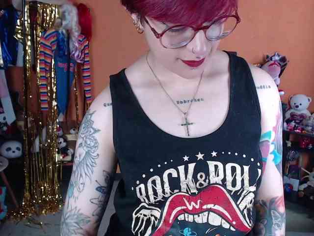 MissMia webcam