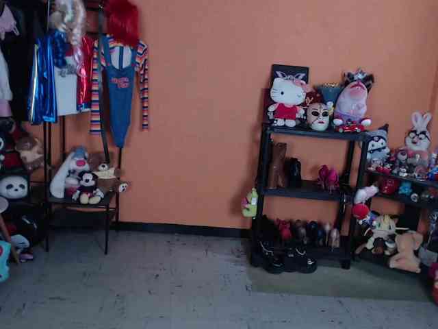 MissMia webcam