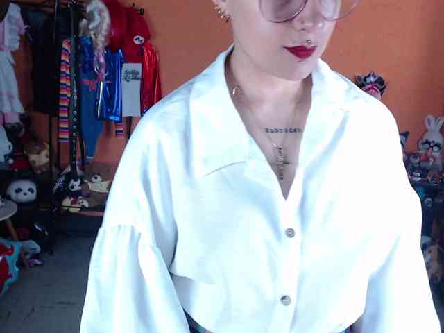 MissMia webcam