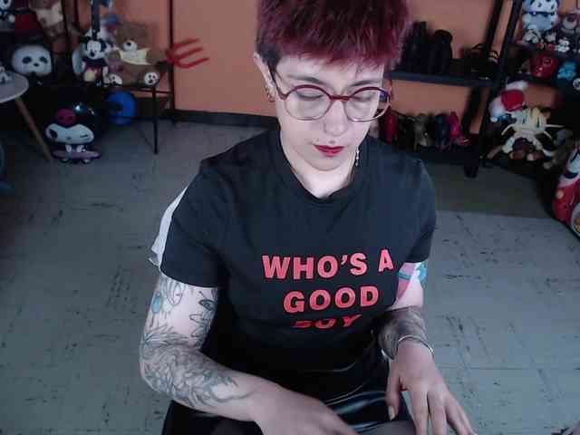 MissMia webcam