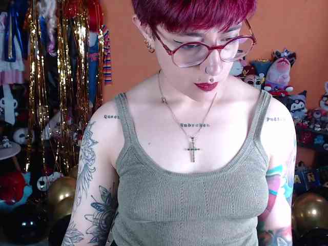 MissMia webcam