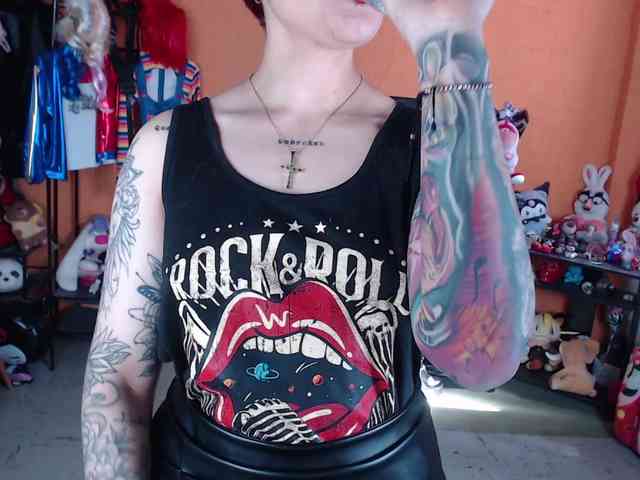 MissMia webcam