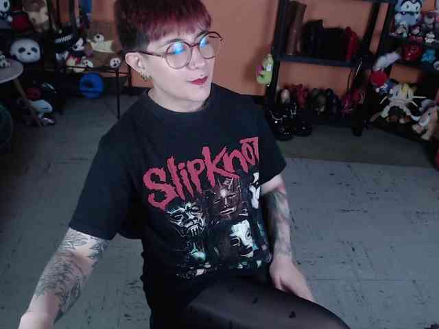 MissMia webcam