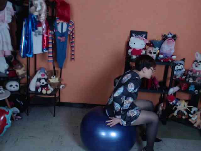 MissMia webcam