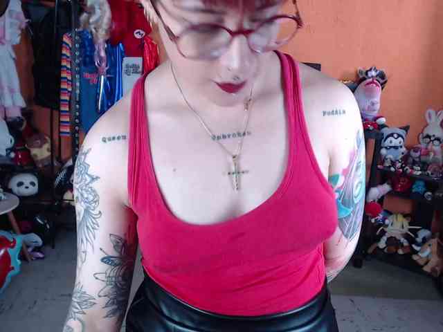 MissMia webcam