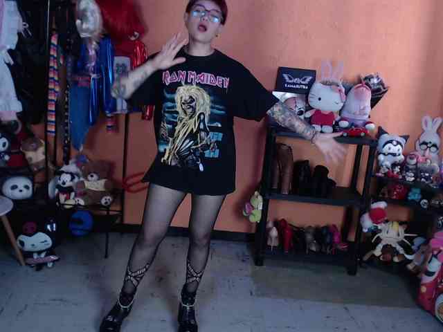 MissMia webcam