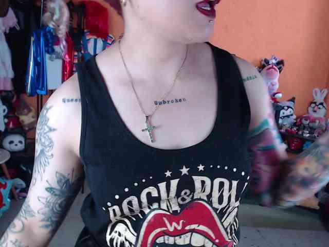 MissMia webcam