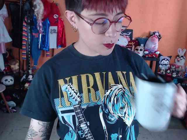 MissMia webcam