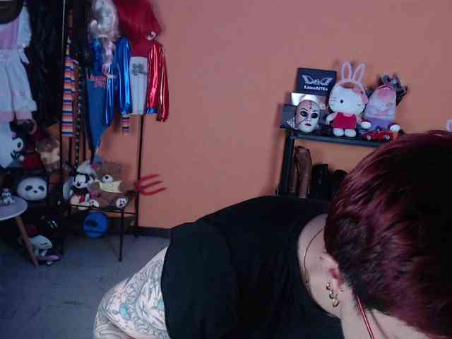 MissMia webcam
