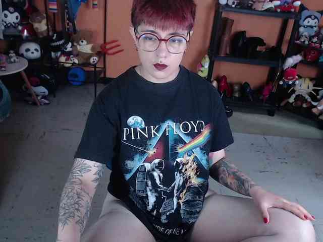 MissMia webcam