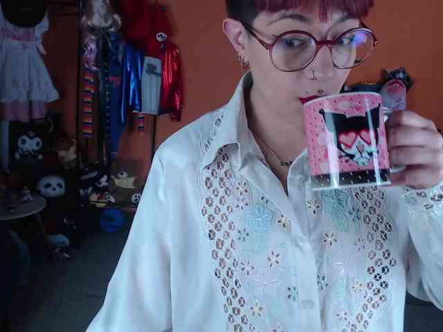 MissMia webcam