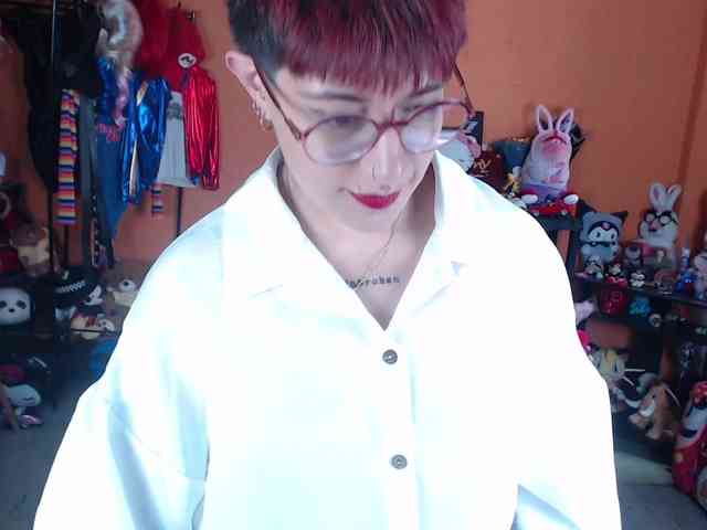 MissMia webcam