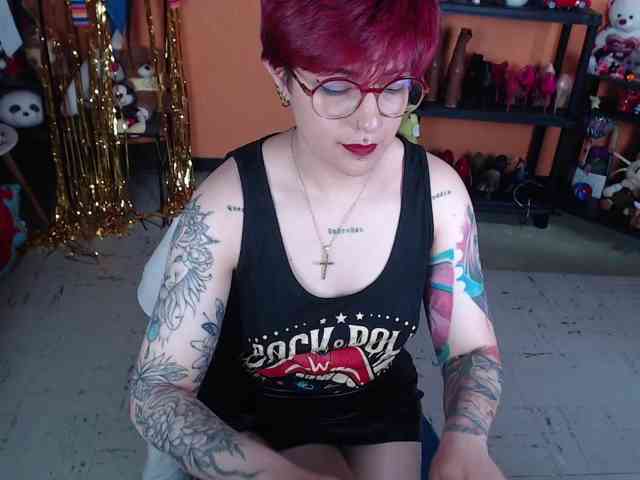 MissMia webcam