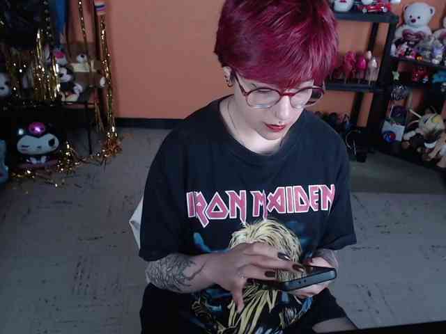 MissMia webcam