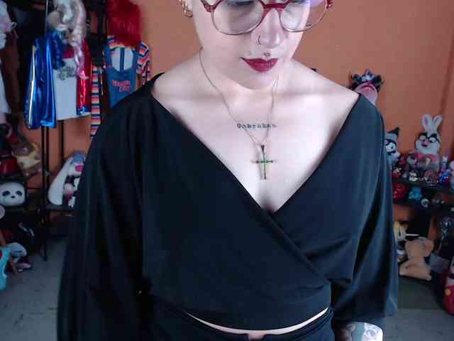 MissMia webcam