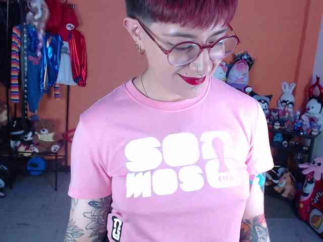 MissMia webcam