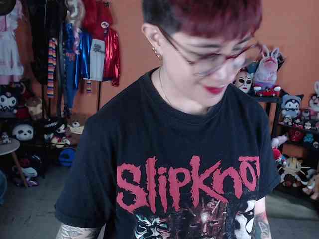 MissMia webcam