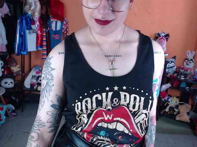 MissMia webcam