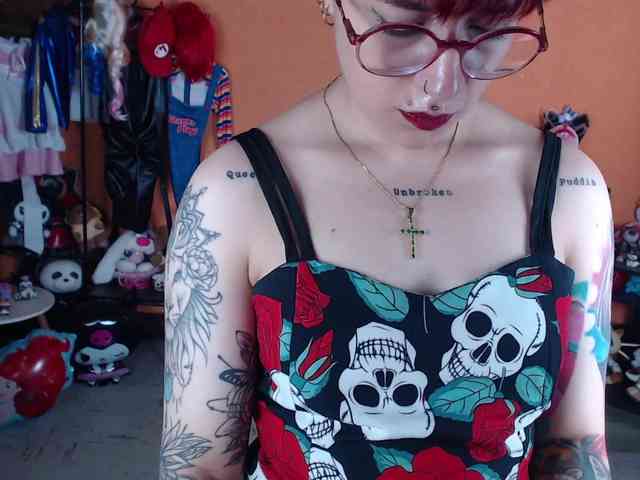MissMia webcam