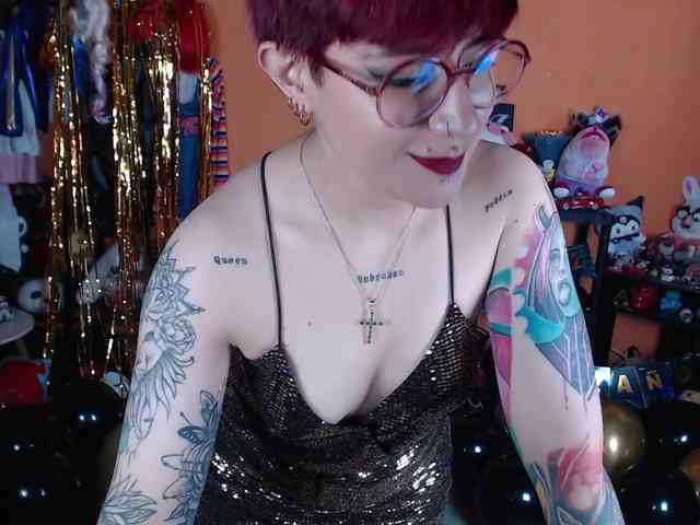 MissMia webcam