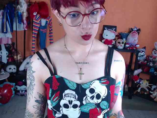 MissMia webcam