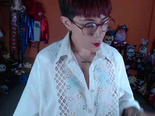 MissMia webcam
