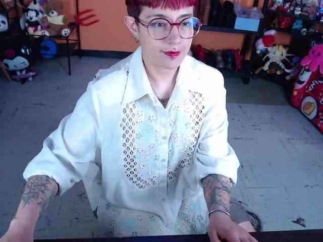 MissMia webcam