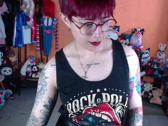 MissMia webcam