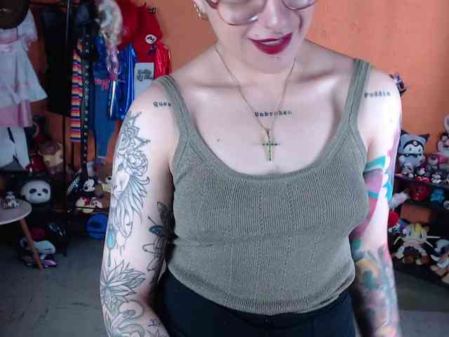 MissMia webcam