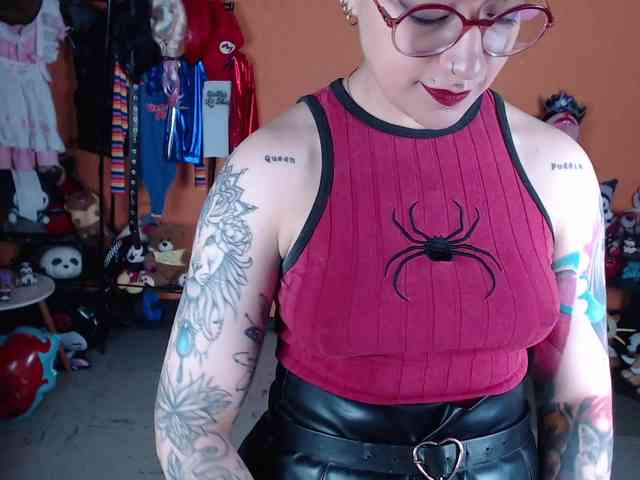 MiaJhons Live Webcam on BongaCams