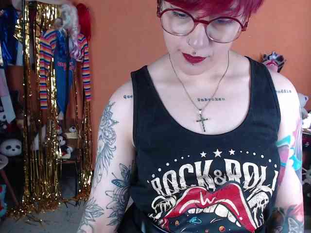 MissMia webcam