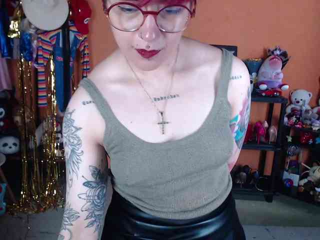 MissMia webcam