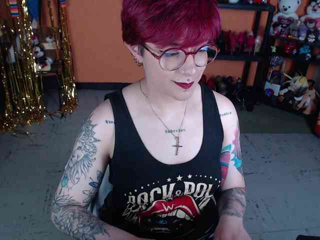 MissMia webcam