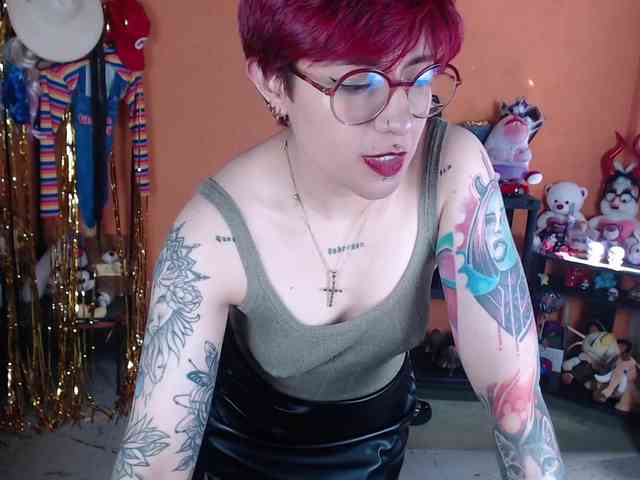 MissMia webcam
