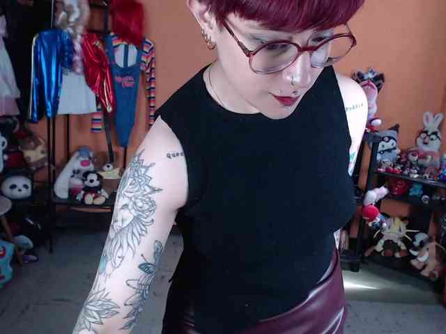 MissMia webcam