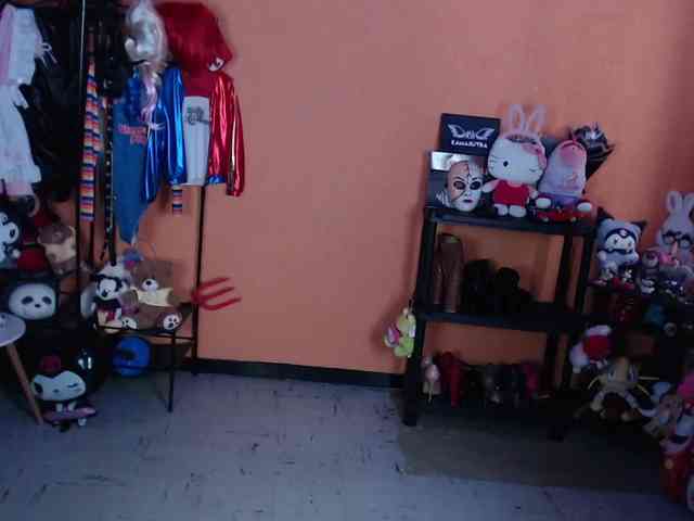 MissMia webcam