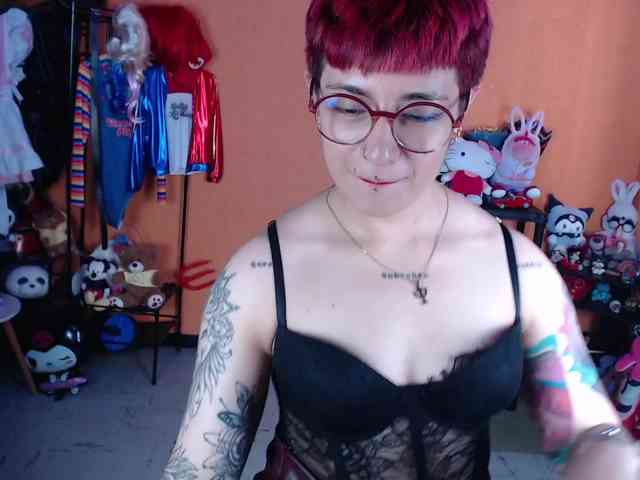 MissMia webcam
