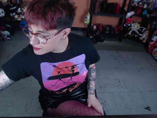 MissMia webcam