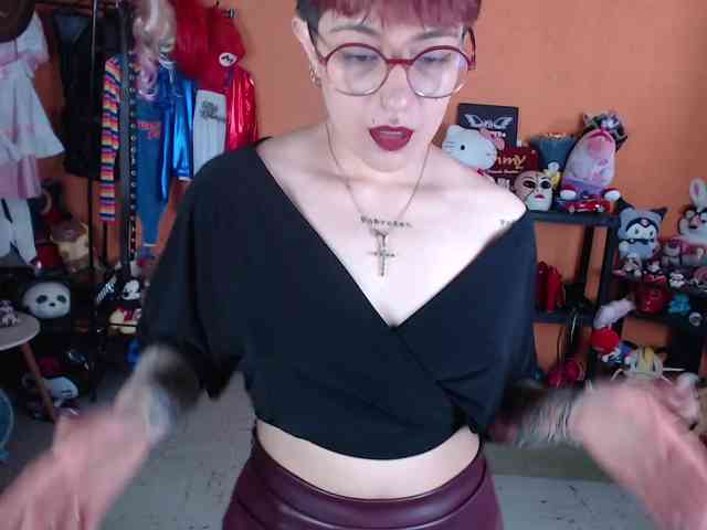 MissMia webcam