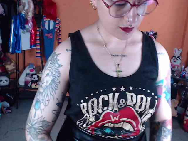 MissMia webcam
