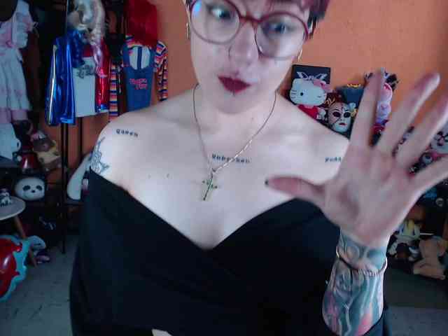 MissMia webcam