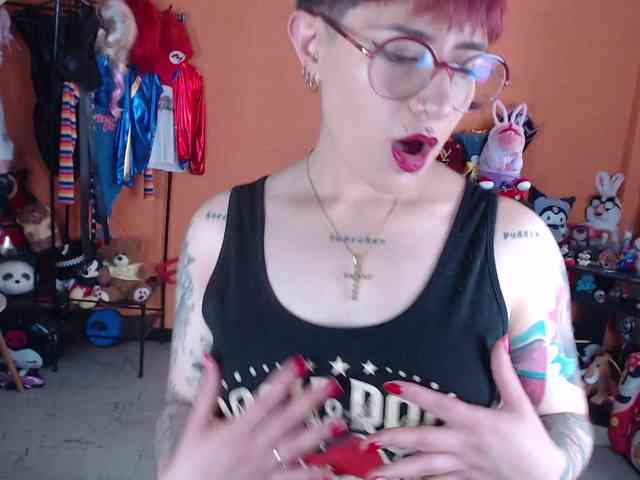 MissMia webcam