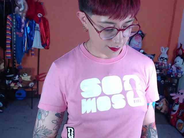 MissMia webcam